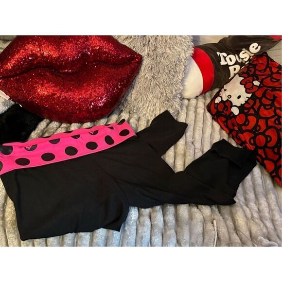 Vintage VTG VS PINK logo black & pink polka dot yoga pants/legging dog large /L - Picture 2 of 3